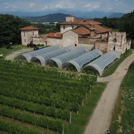 Agriturismo Il Cavenago Farm stay Ghemme